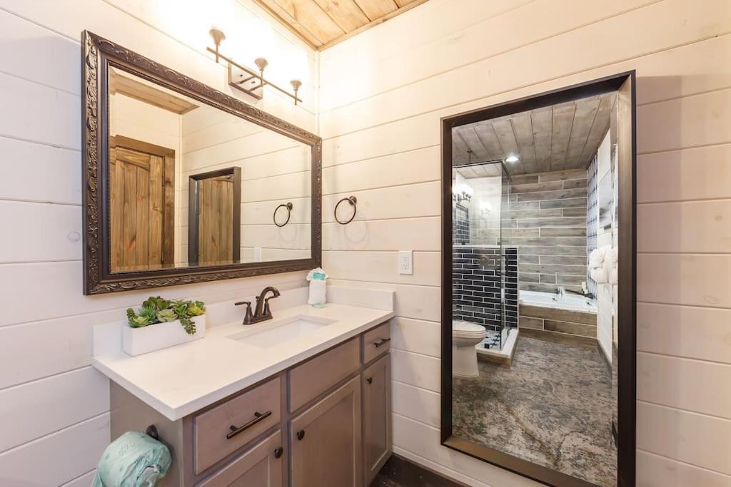 Romantic A-Frame Private Hottub Firepit Neargsmnp Sevierville Zewnętrze zdjęcie